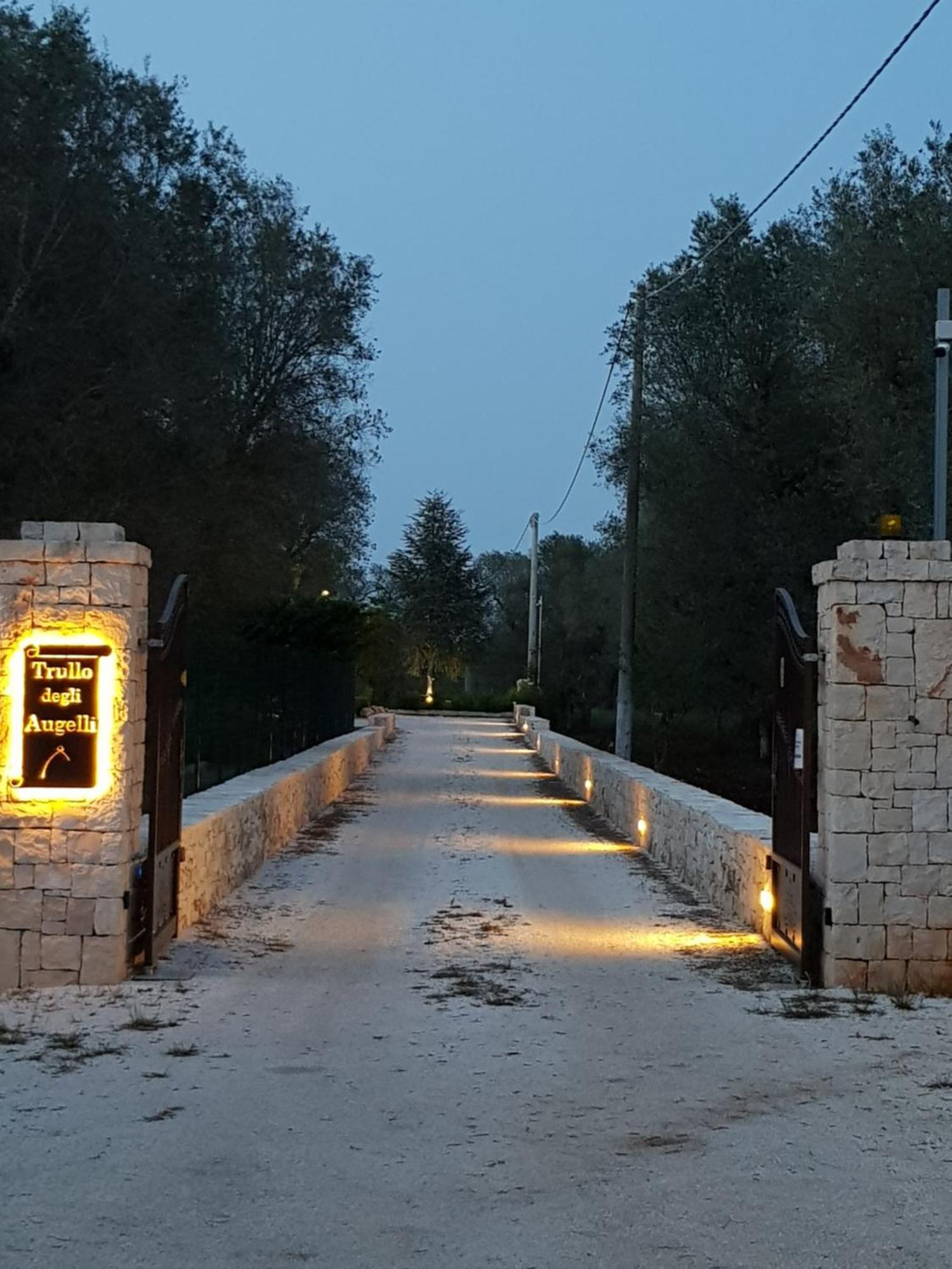 Trullo degli Augelli Affittacamere San Michele Salentino Esterno foto